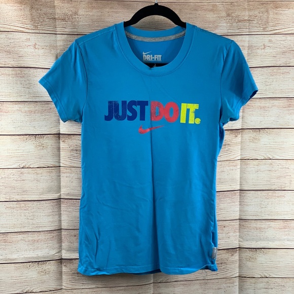 Nike Tops - Nike Dri Fit Short Sleeve Tee
